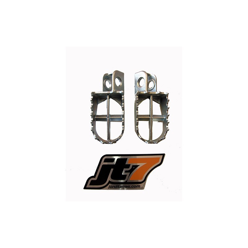 Footpegs trial